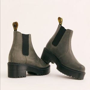 Dr. Marten’s rometty boots in slate size 10 women
